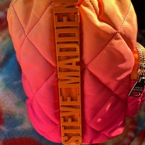 Steve Madden crossbody bucket bag NWT